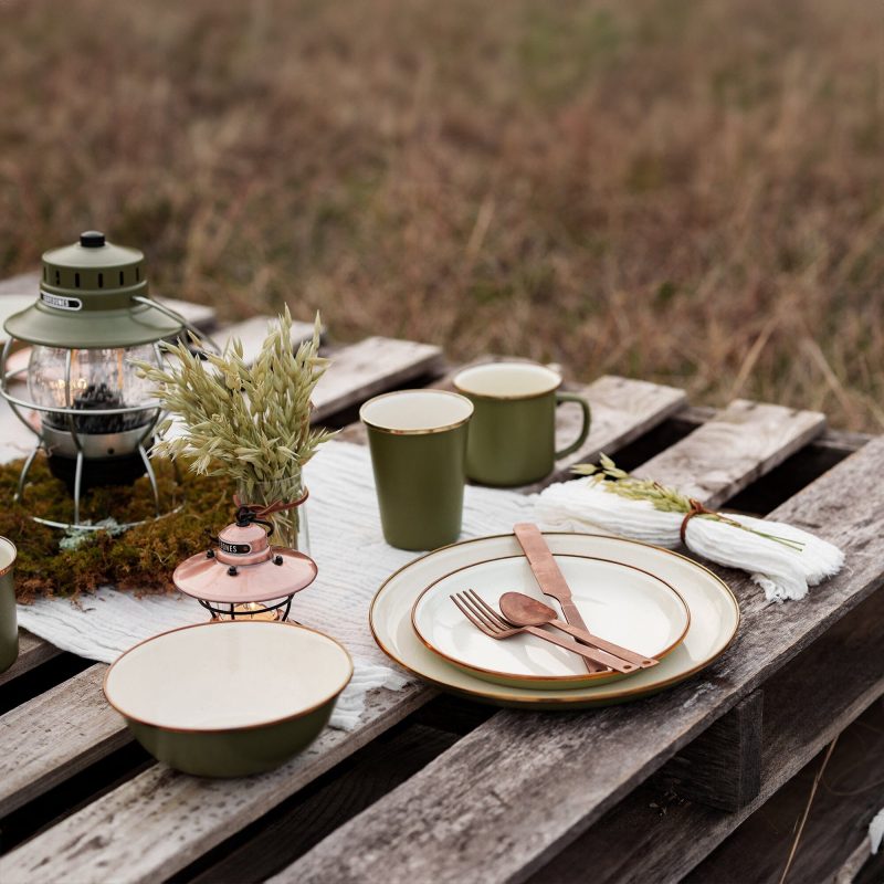 2-Tone Ultimate Dining Bundle - Image 4
