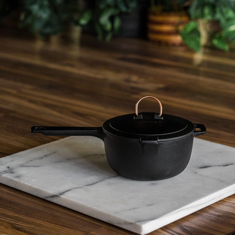 Enamel Lined Cast Iron Saucepan - Image 6